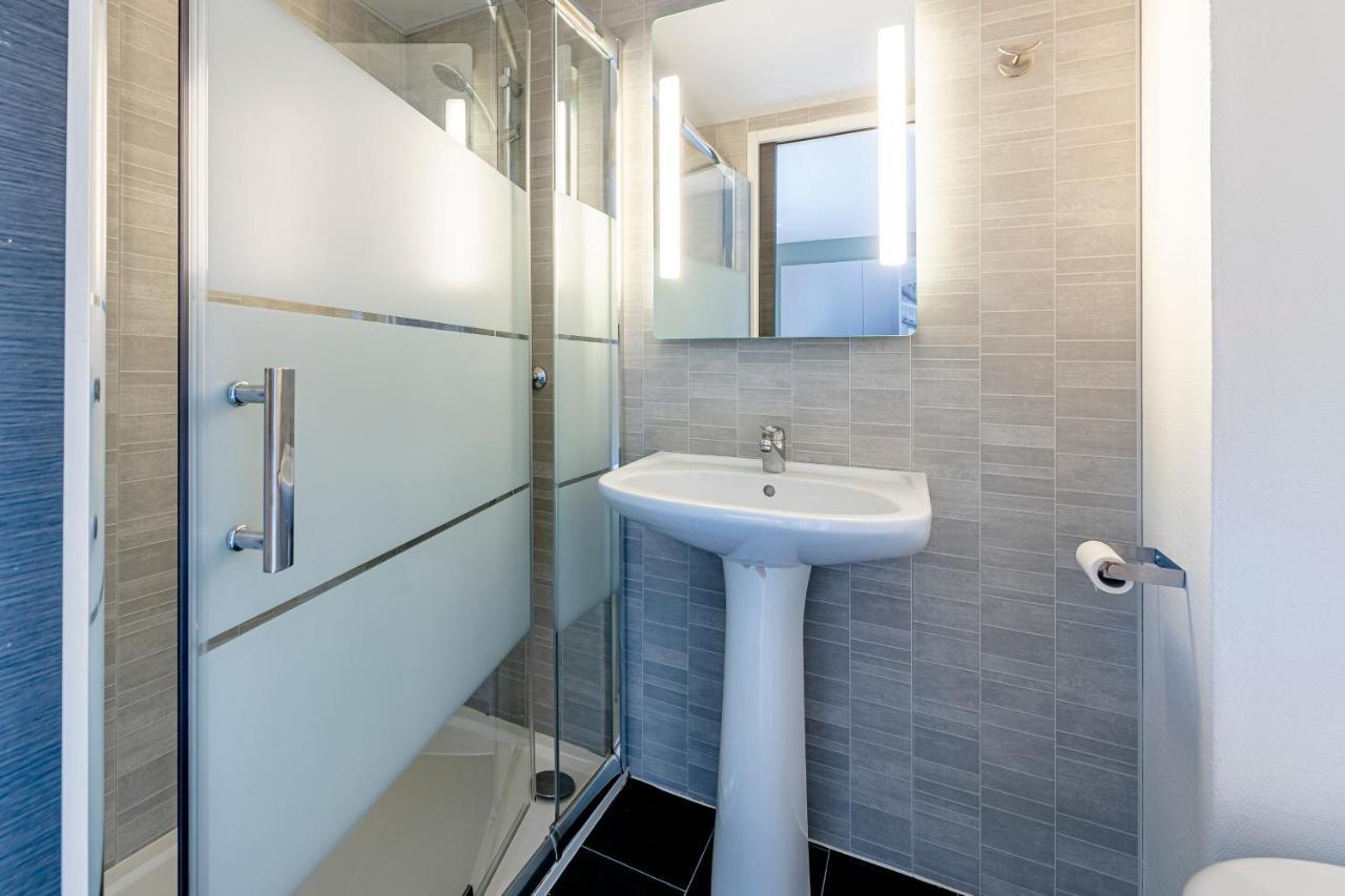 B&B Hotel Bordeaux Le Haillan 3 Etoiles Exterior photo