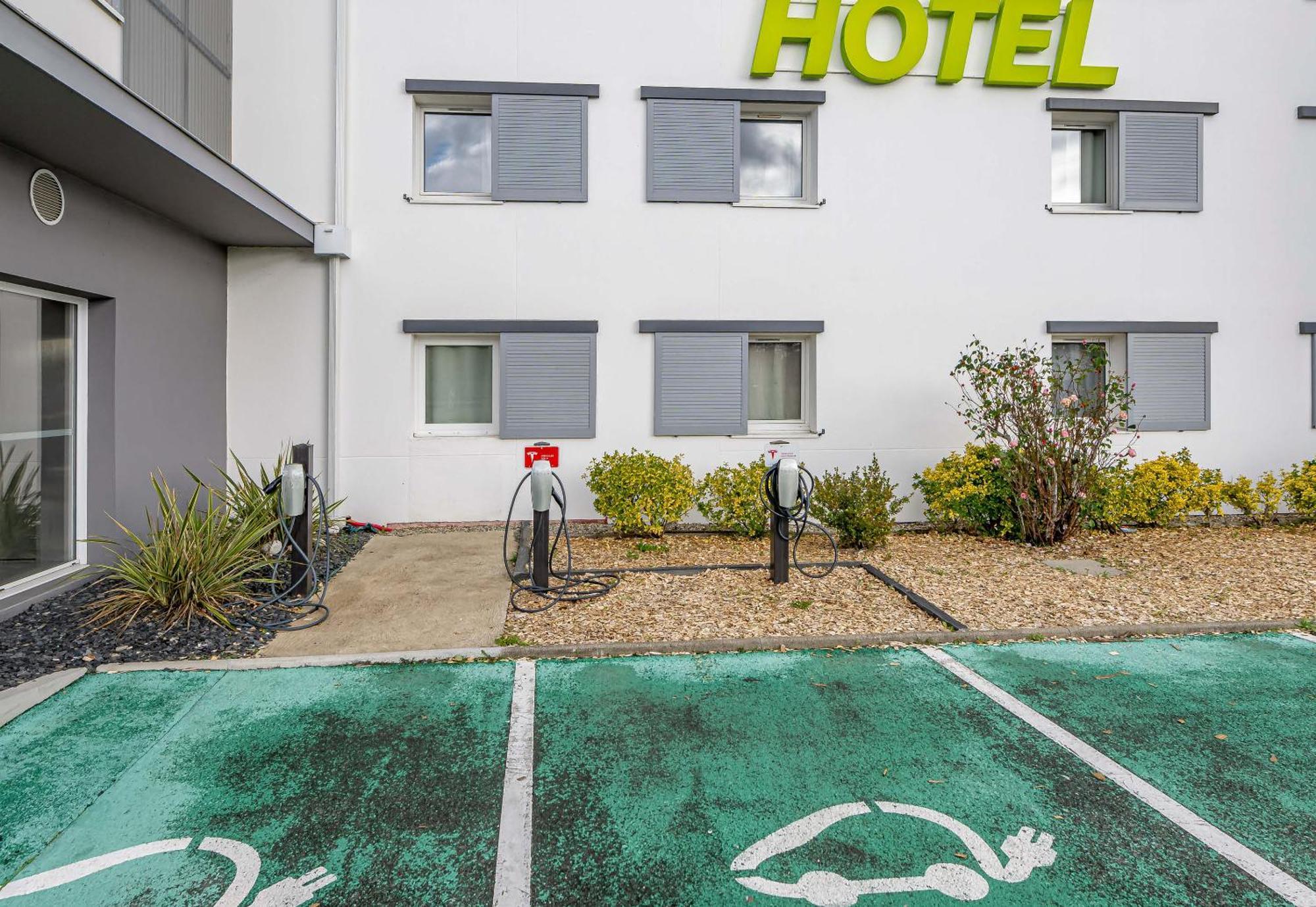 B&B Hotel Bordeaux Le Haillan 3 Etoiles Exterior photo