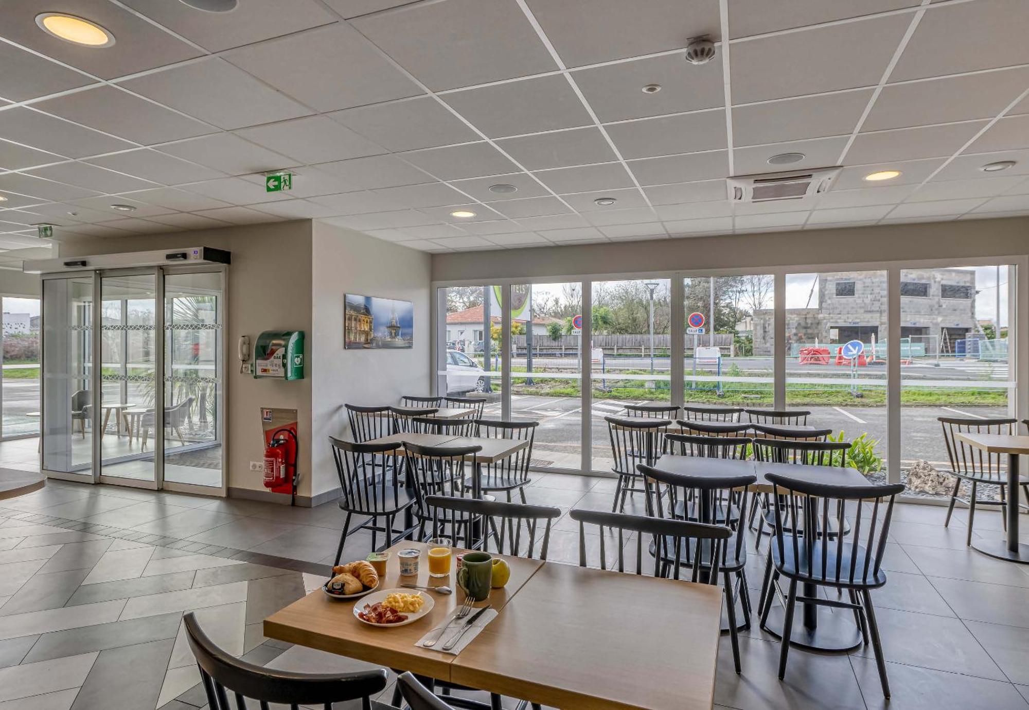 B&B Hotel Bordeaux Le Haillan 3 Etoiles Exterior photo